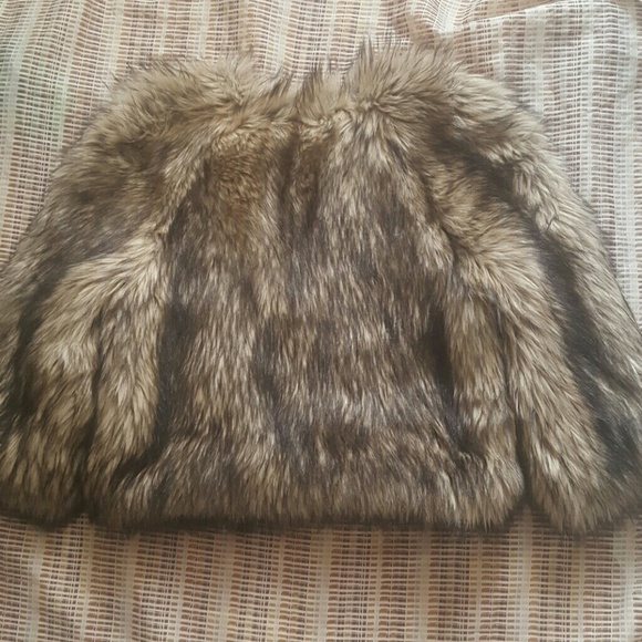 MICHAEL KORS CROPPED  FUR J. ‎ L - Picture 5 of 5